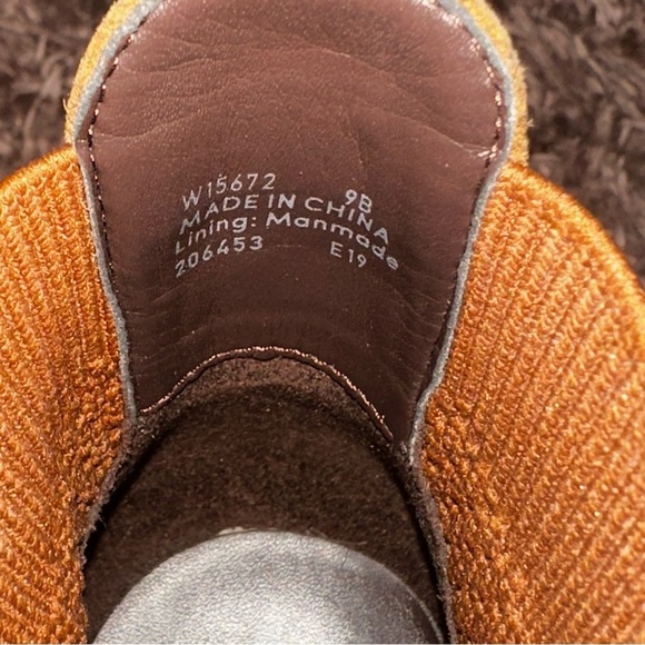 Cole Haan Womens Stylish Maggie suede Tan Ankle Boots 9B fall Spring like new - Picture 5 of 11